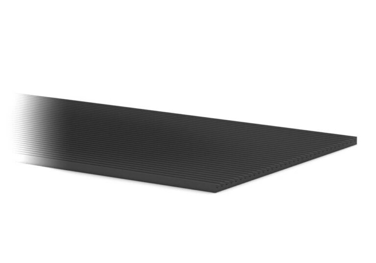 Smalräfflad gummimatta svart